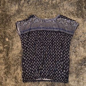 Cute patterned tank top with wide sleeves